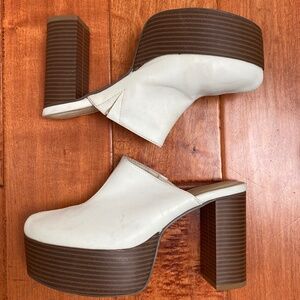 Cream Clogs / Mules